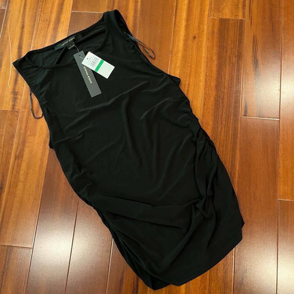 New NWT Cynthia Steffe Black Top Sleeveless Ruche Sides Tank J959V Size Large